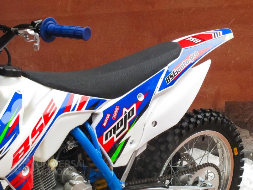 Кроссовый мотоцикл BSE j1-250e