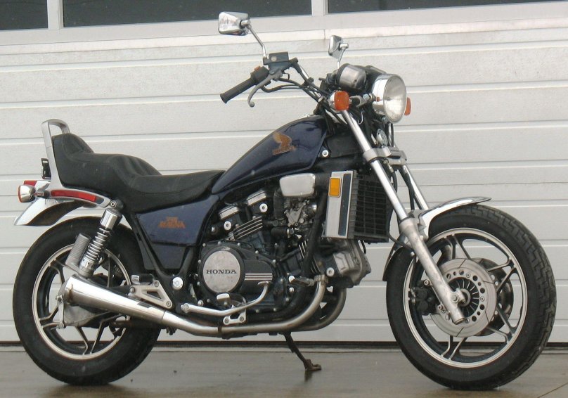 Honda Magna 750 1982