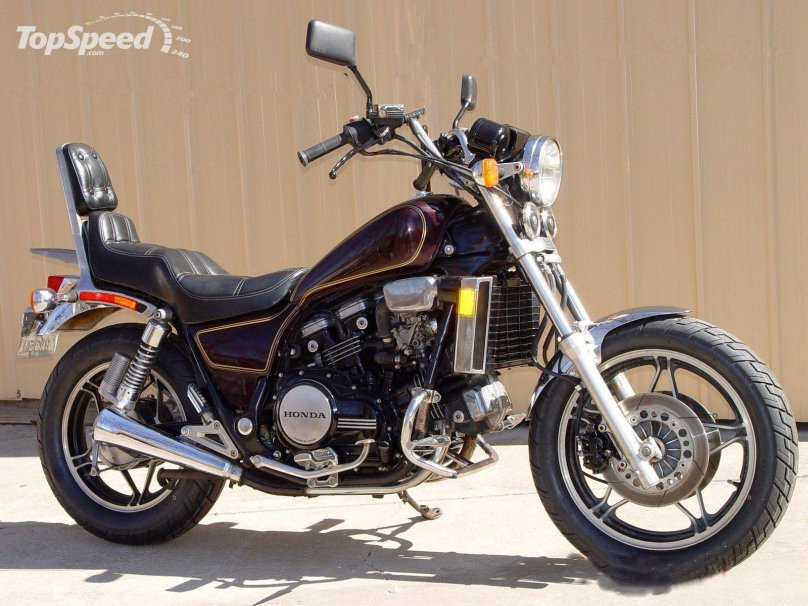 Honda Magna vf750c v45
