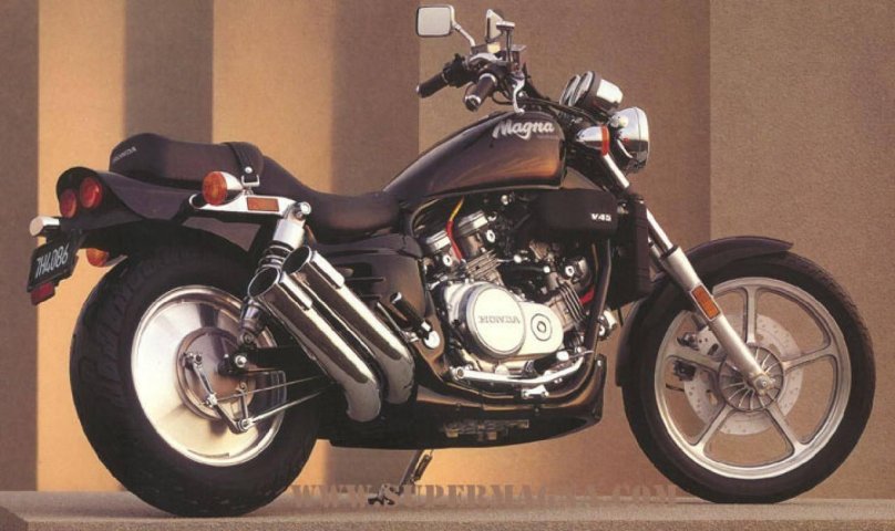 Honda super Magna v45 750