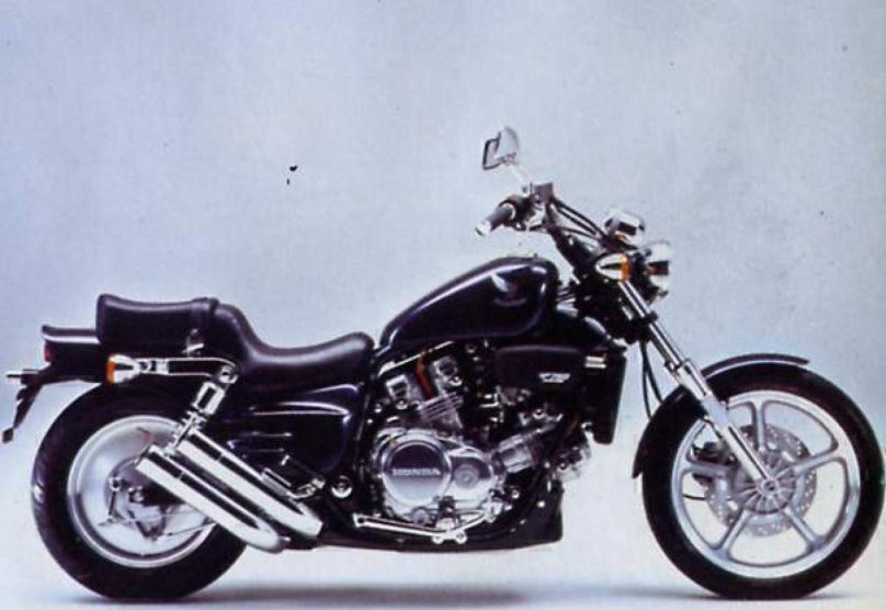Honda VF-750c v45 super Magna