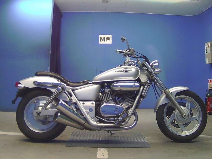 Honda Magna 250