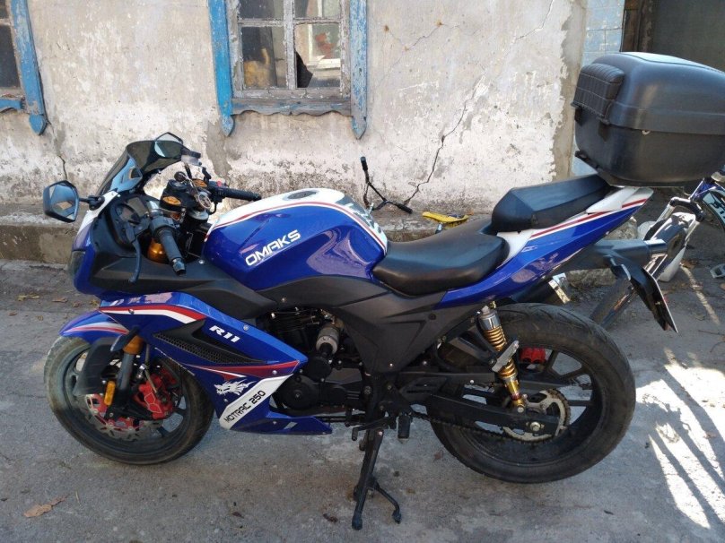 Мотоцикл омакс r11