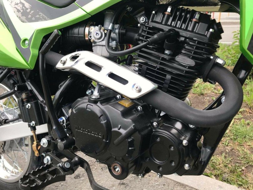Мотоцикл кросс Motoland rz200