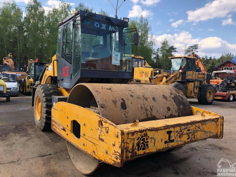 Каток дорожный XCMG xs142