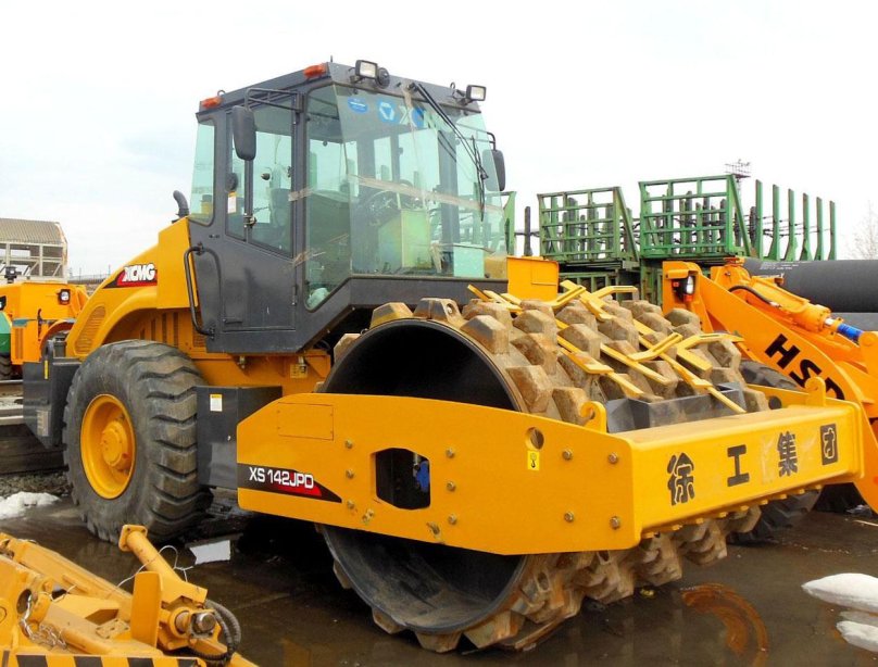 Каток дорожный XCMG xs142