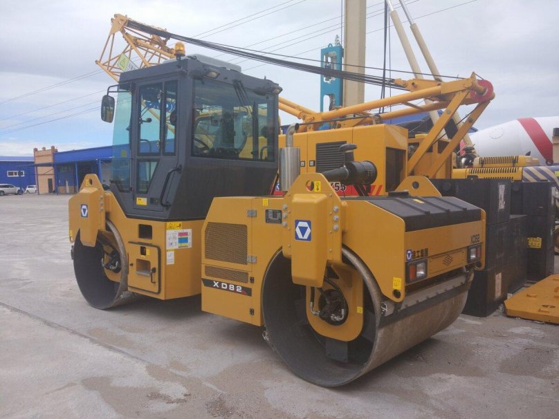 Каток дорожный XCMG xs142