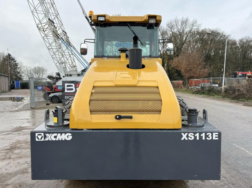 Каток XCMG xs142j