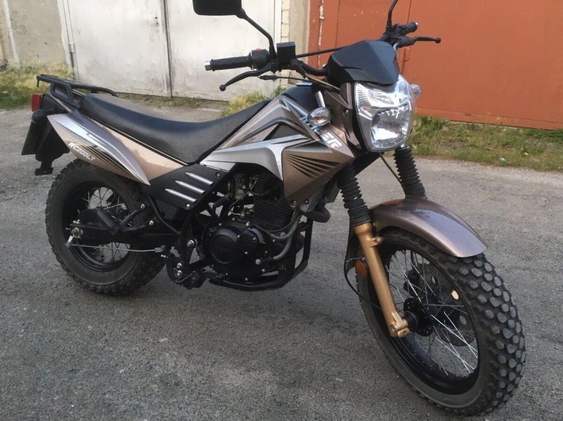 Рейсер Форестер 200