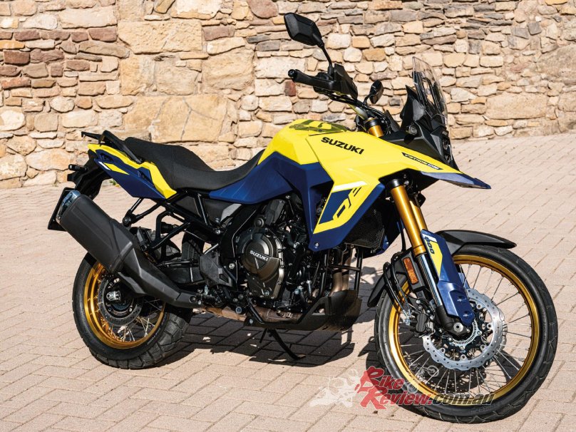 Suzuki v Strom 800 2022