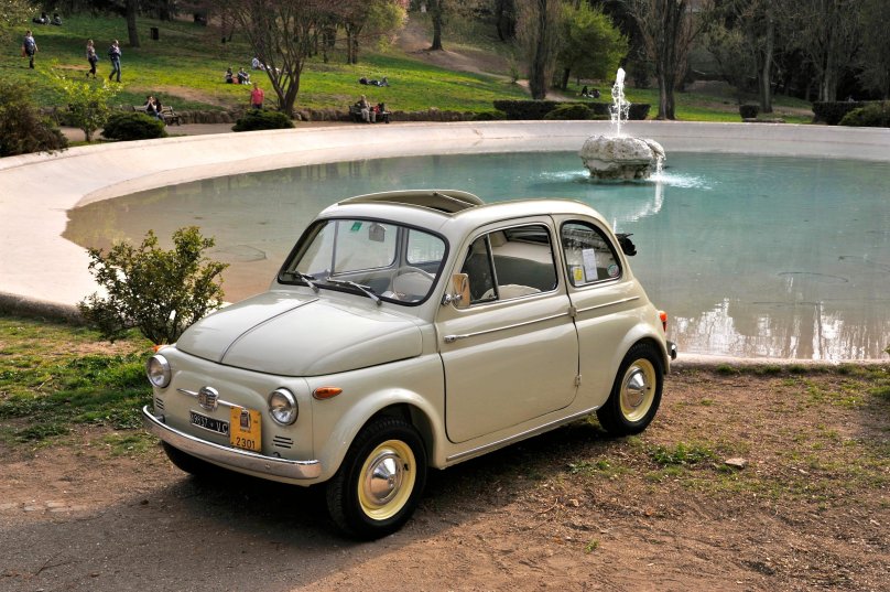 Фиат Нуова 500