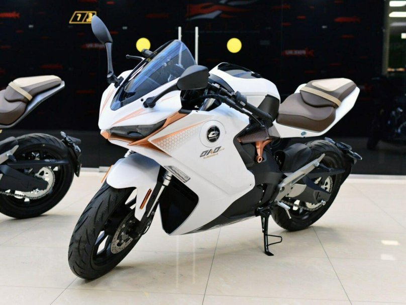 QJ Motor SRK 1000 RC