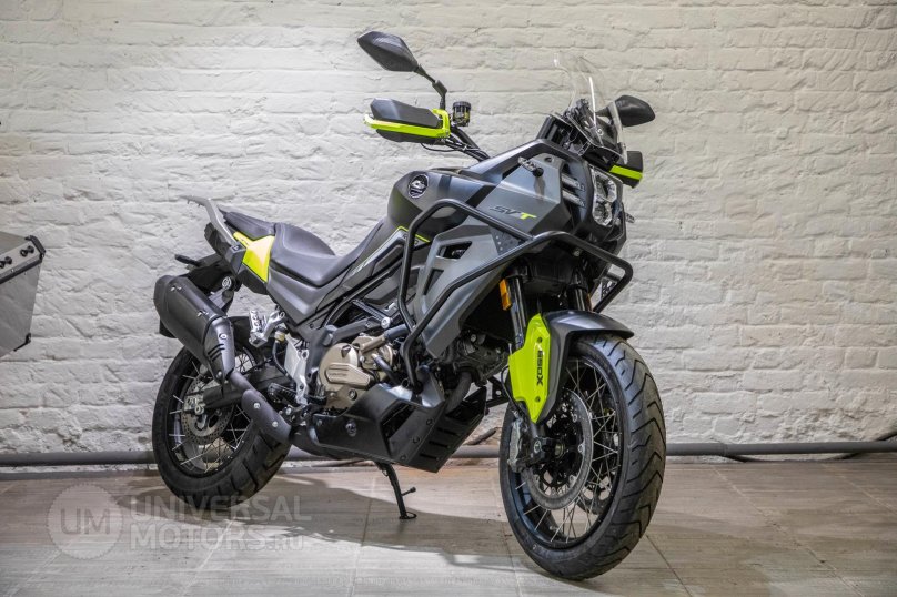 Мотоцикл QJ Motor SVT 650x