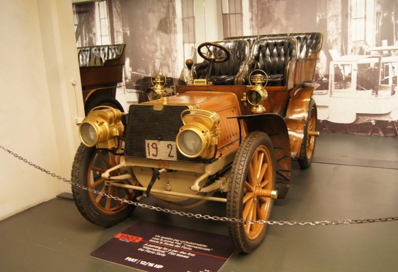 Лорен Дитрих автомобиль