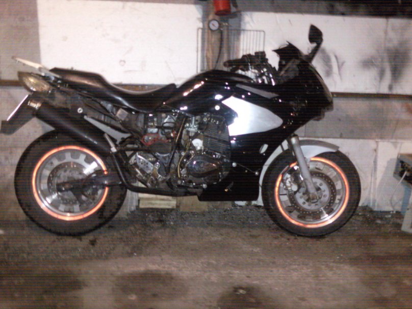 Мотоцикл Defiant DT 200