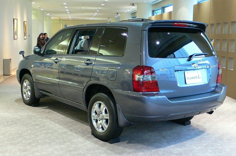 Тойота Клюгер 2003