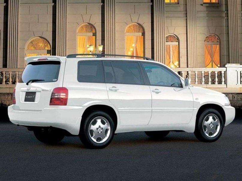 Тойота Клюгер 2000