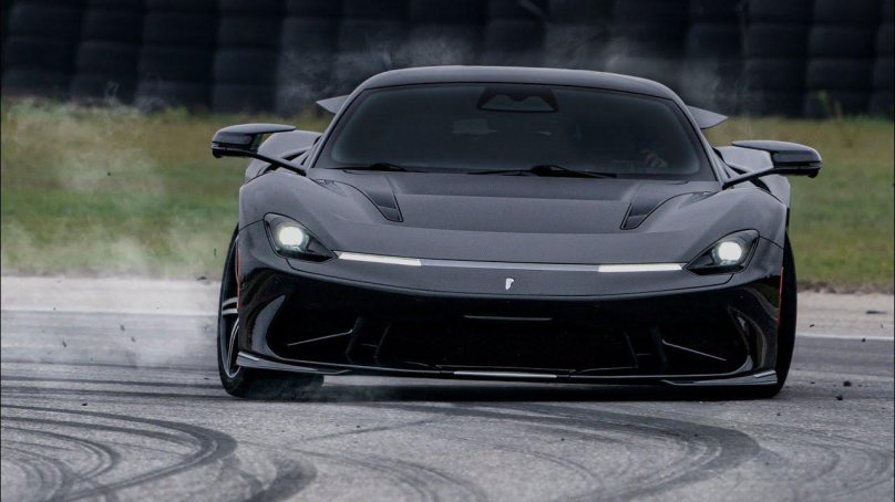 Pininfarina Battista черная