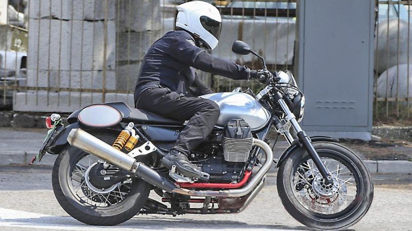 Мото Гуцци v7 850