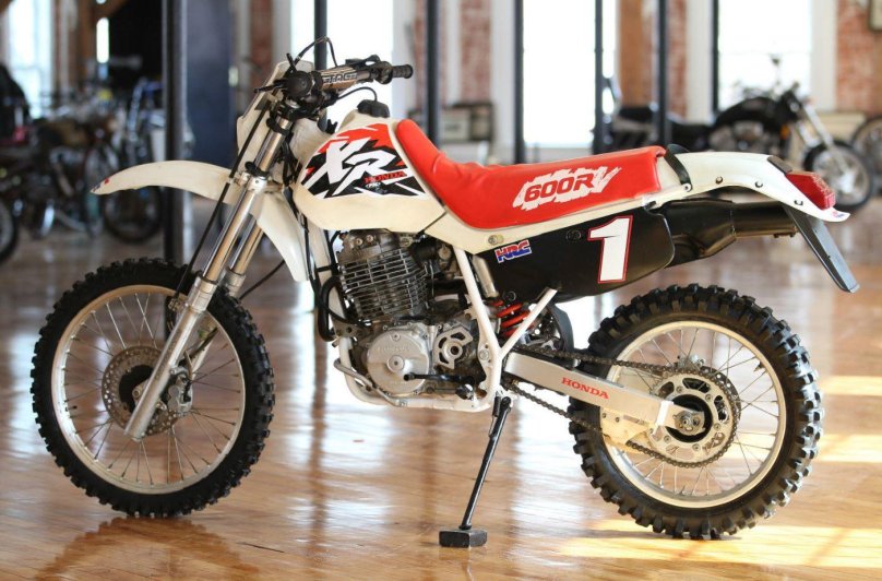 Honda xr600r