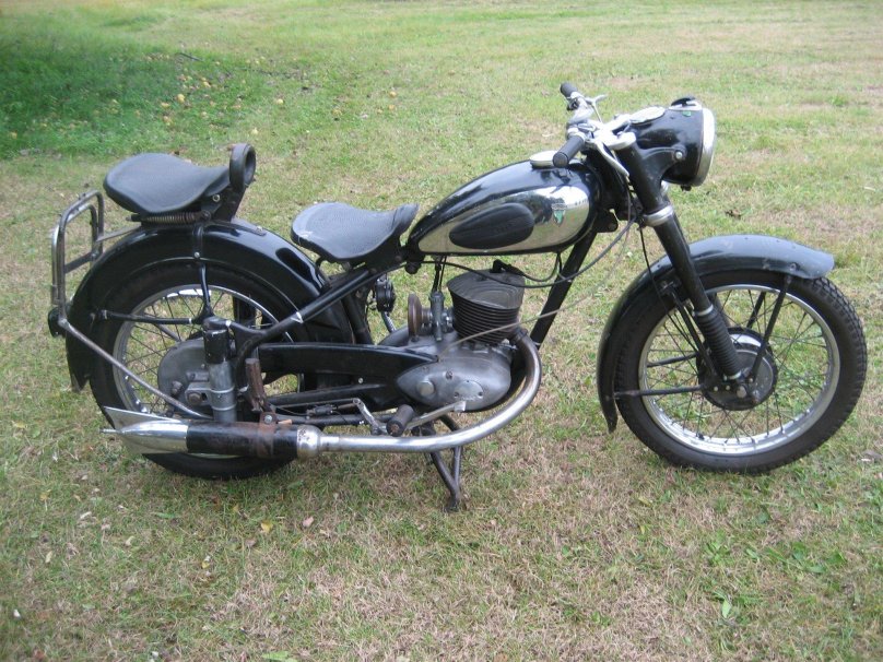 Мотоцикл ДКВ 250