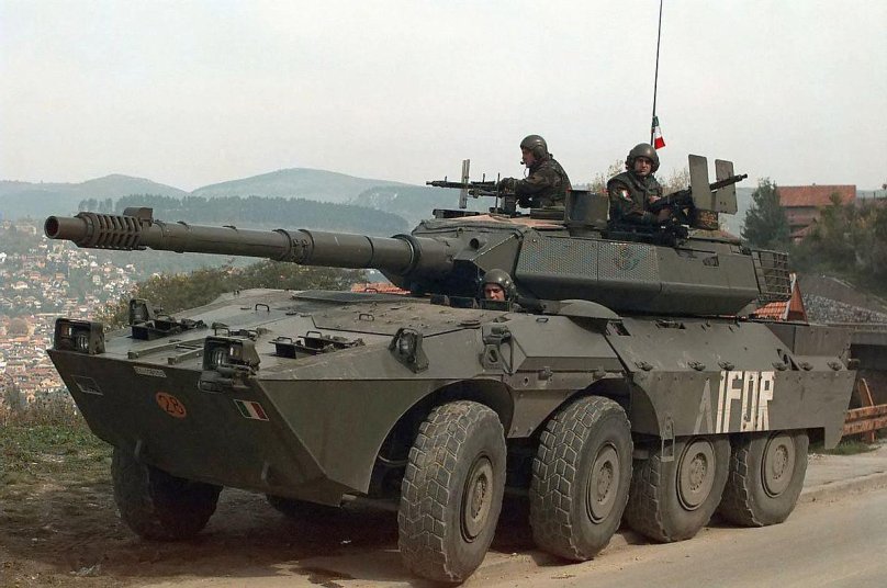 Танк b1 Centauro 120