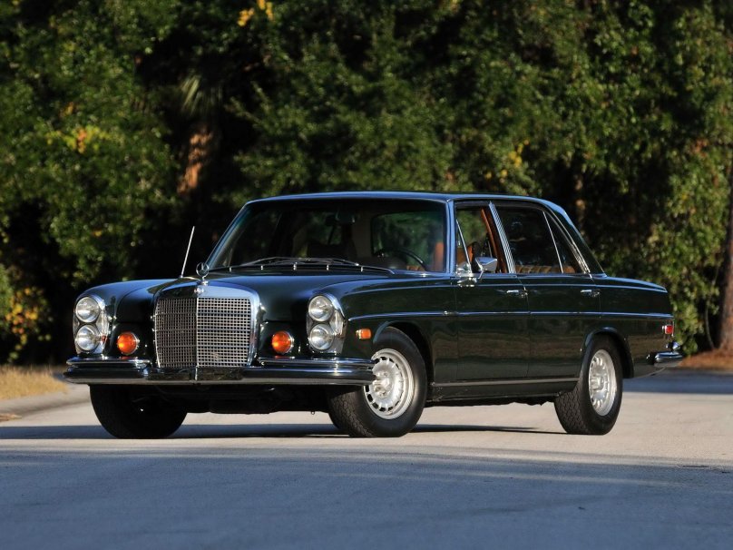 Mercedes-Benz 300 sel 6.3 w109