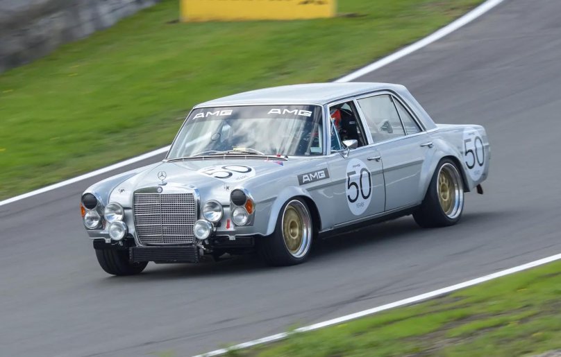 Mercedes 300 sel 6.3 AMG