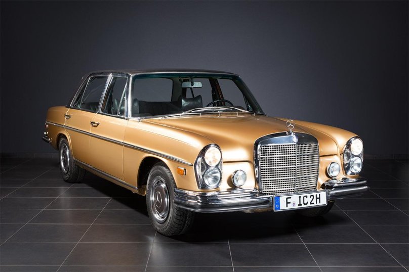 Mercedes Benz w 109