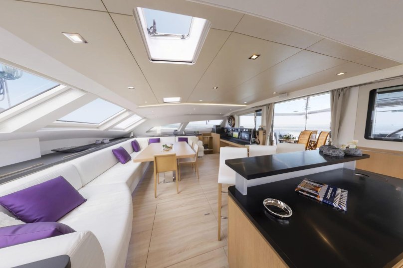 Яхта Намасте Сочи