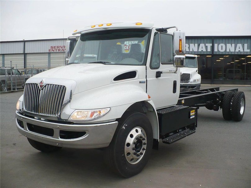 International 4300 эвакуатор