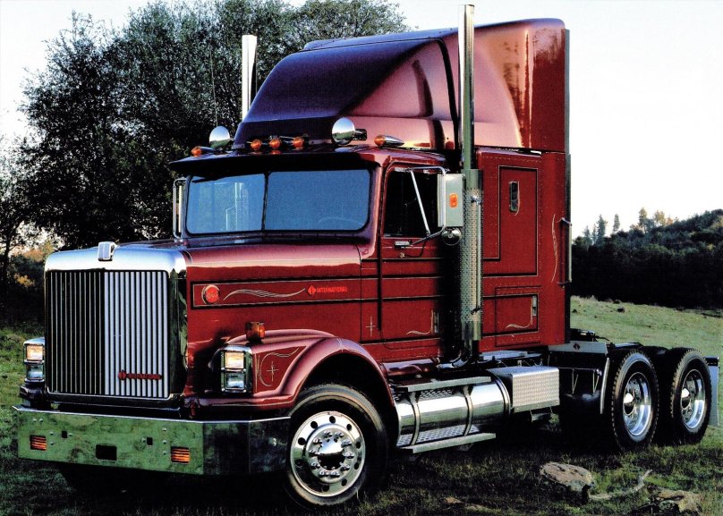 Интернационал 9300 Eagle