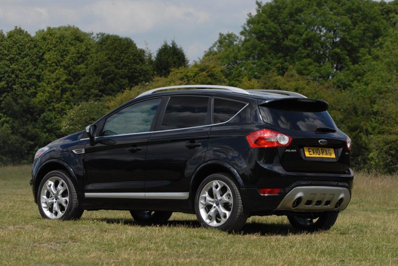 Ford Kuga 1