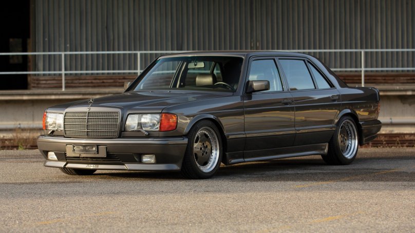 Mercedes-Benz w126 560 sel