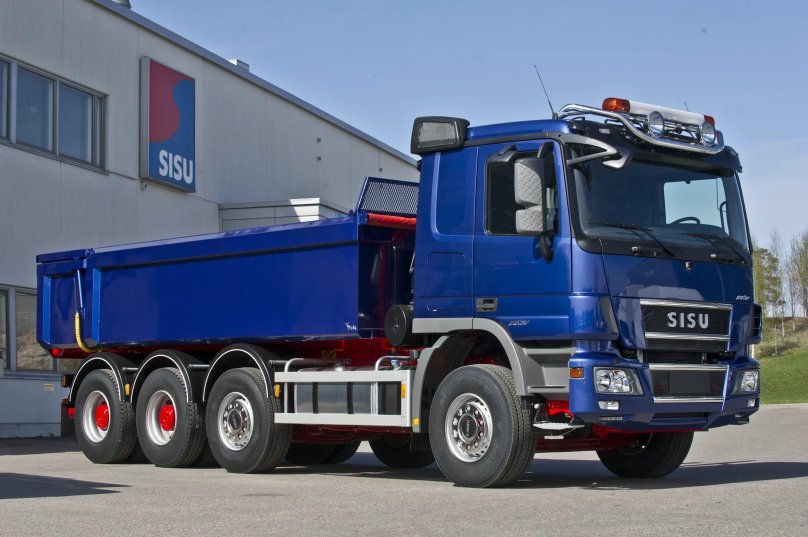Sisu самосвал 8x8