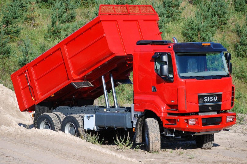 Sisu SM щеповоз