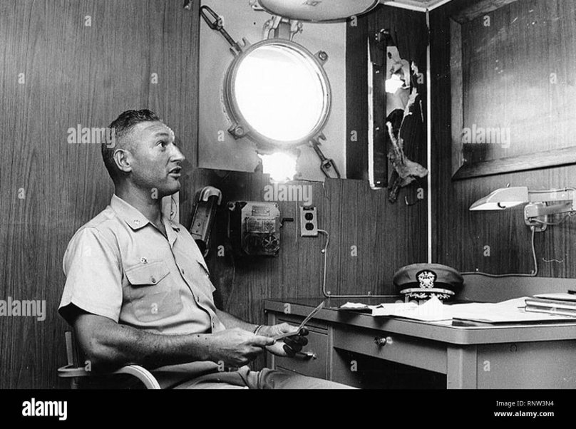 Радиометрист на корабле