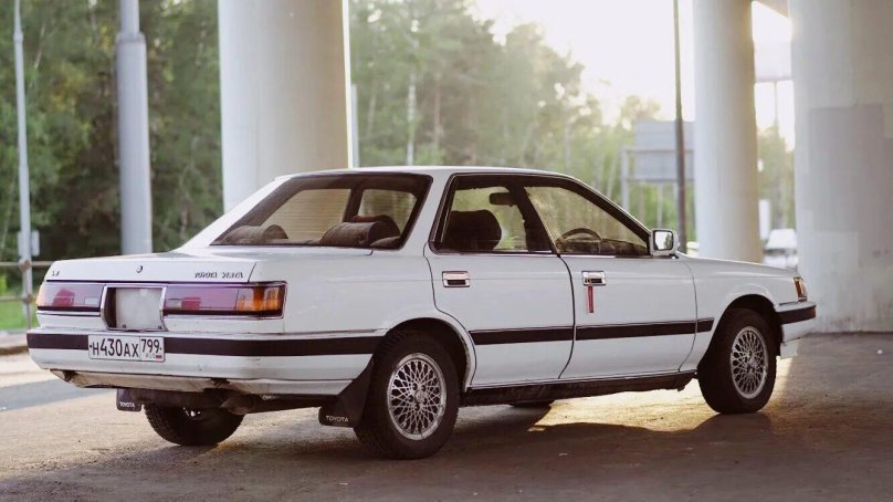 Toyota Vista sv10