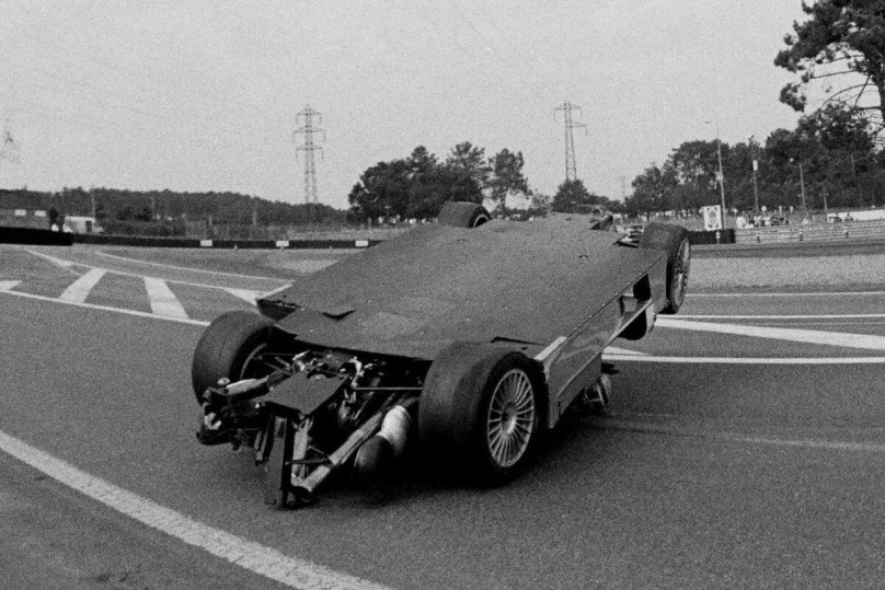 Мерседес CLR Ле ман полет