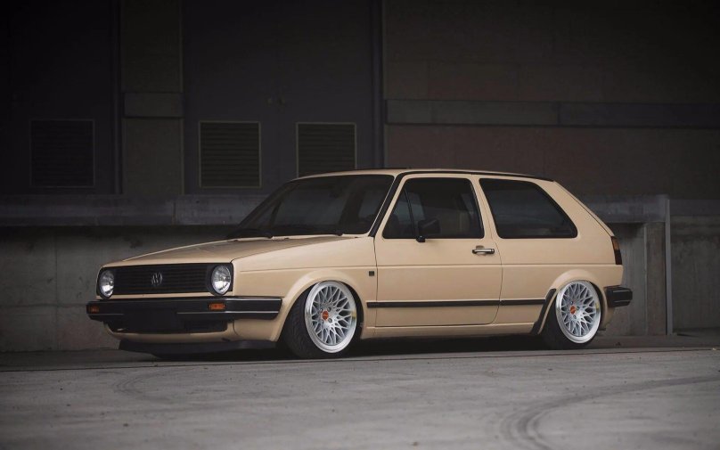 Volkswagen Golf mk2 stance