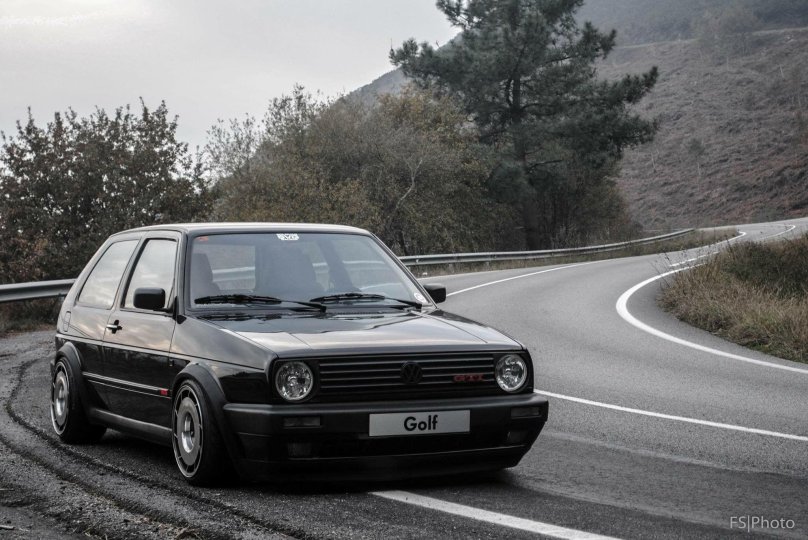Volkswagen Golf 2 GTI