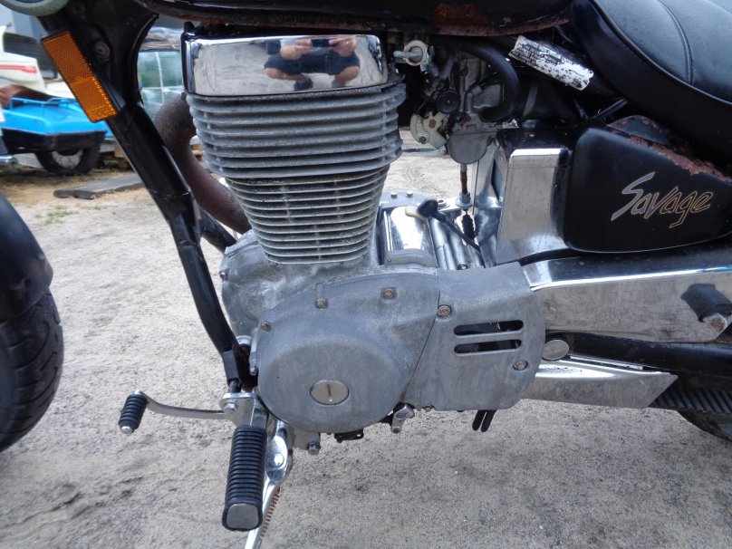 Человек на Сузуки Саваж