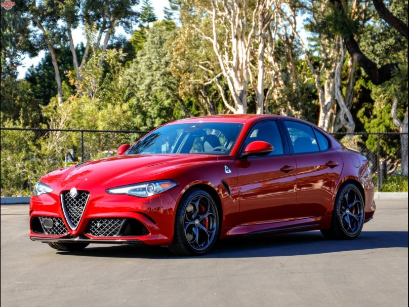 Альфа Ромео Квадрифолио