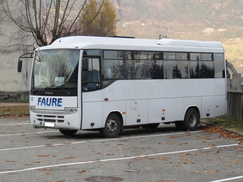 Hyundai County SWB c08