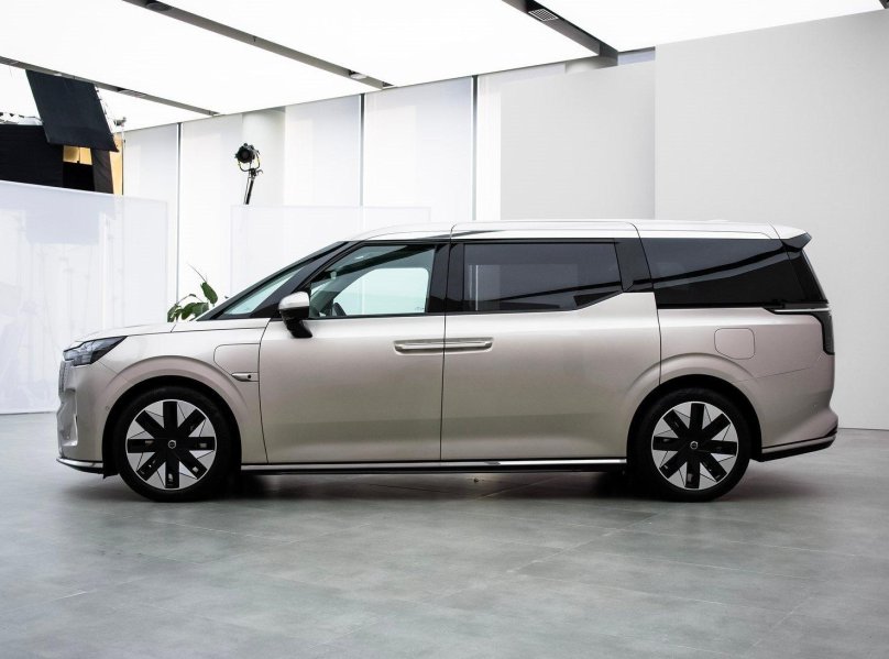 Volvo минивэн