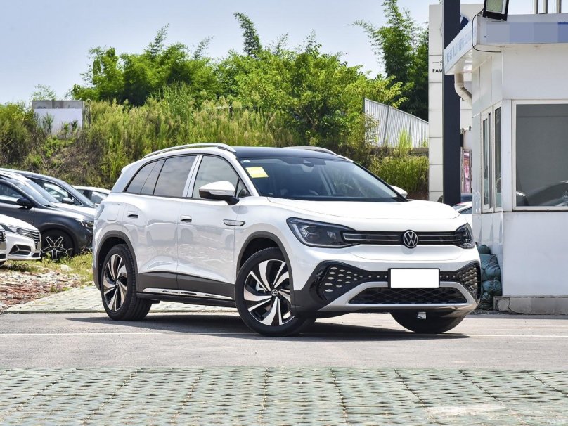 Volkswagen ID 6 Crozz Pure +