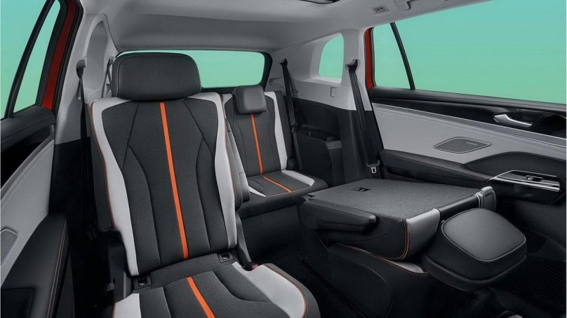 Volkswagen ID 6 Crozz Pure +