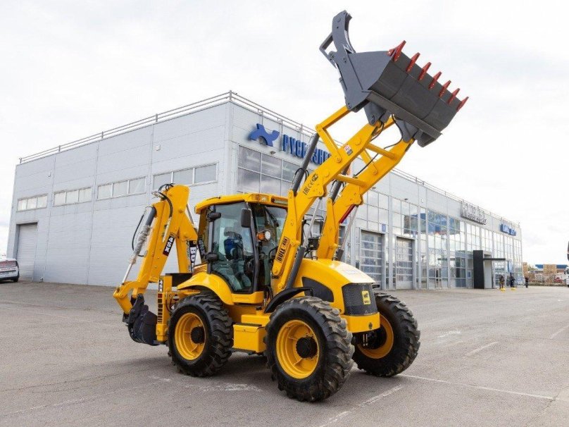 Экскаватор-погрузчик bull 3sx-Plus