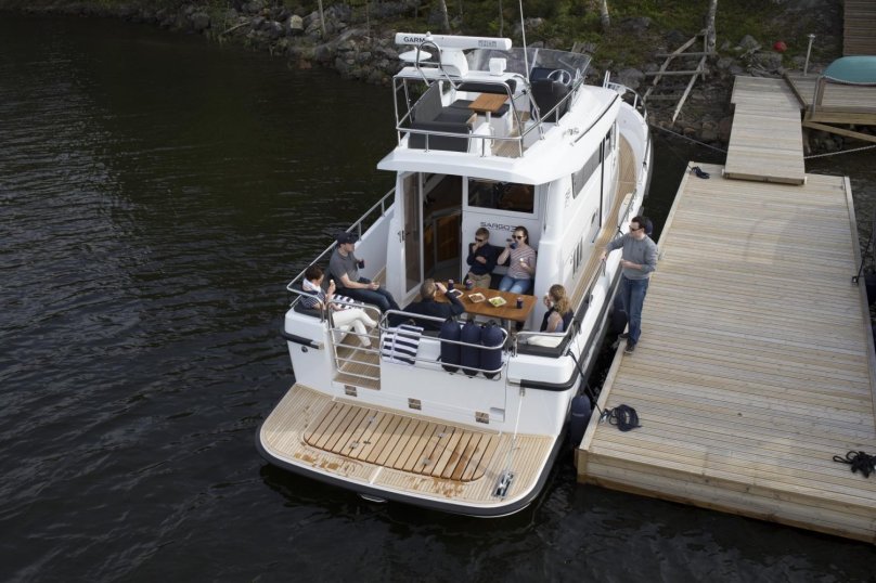 Катер сарго 36 Fly