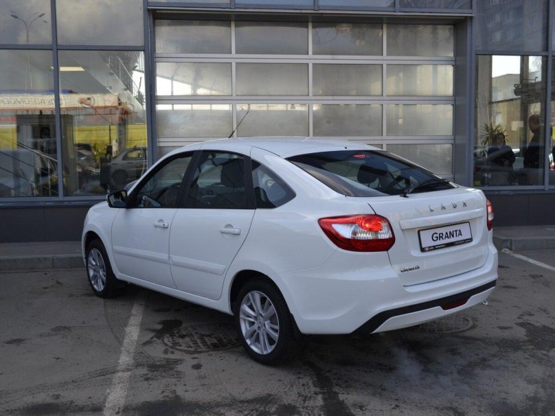 Лада лифтбек 2022